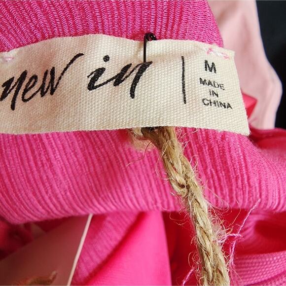 NEW IN PINK CRISS CROSS BACK NEW DRESS SIZE MED - Picture 8 of 9